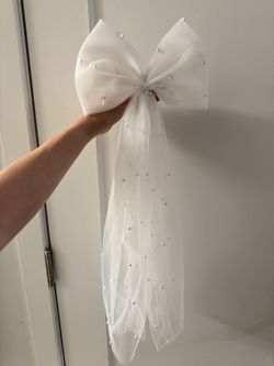 bow clip with pearls (perf for future brides)