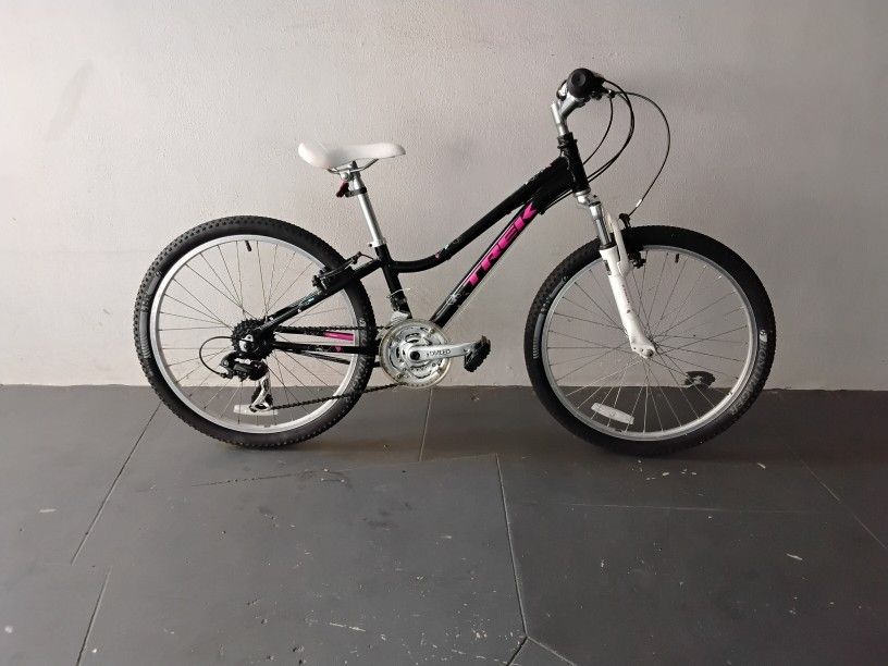 BICYCLE TREK 21 SPEED BRAND NEW