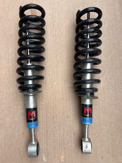 M1 Adjustable Leveling Struts | Toyota Tundra (22-26)