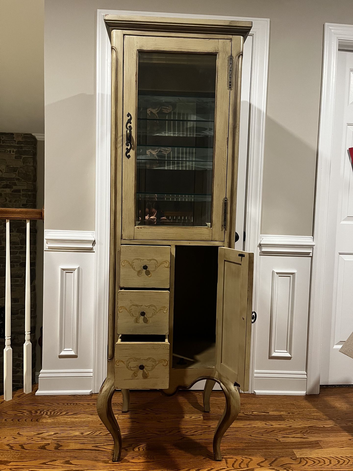 Freestanding Cabinet/Armoire Pennsylvania House