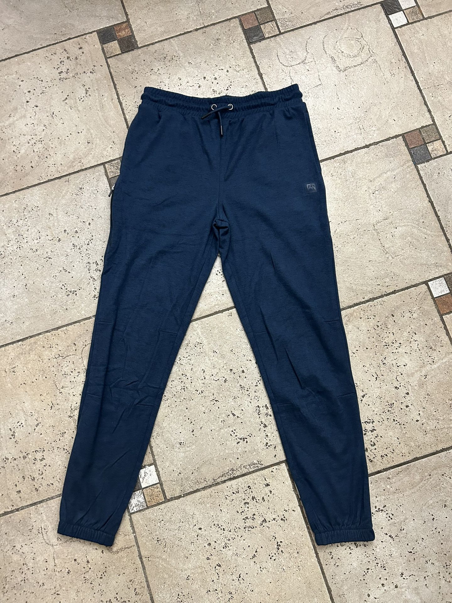NWT Avalanche big boys jogger size XL 18/20