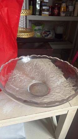 Large Clear Glass Serving Bowl with Rose Pattern