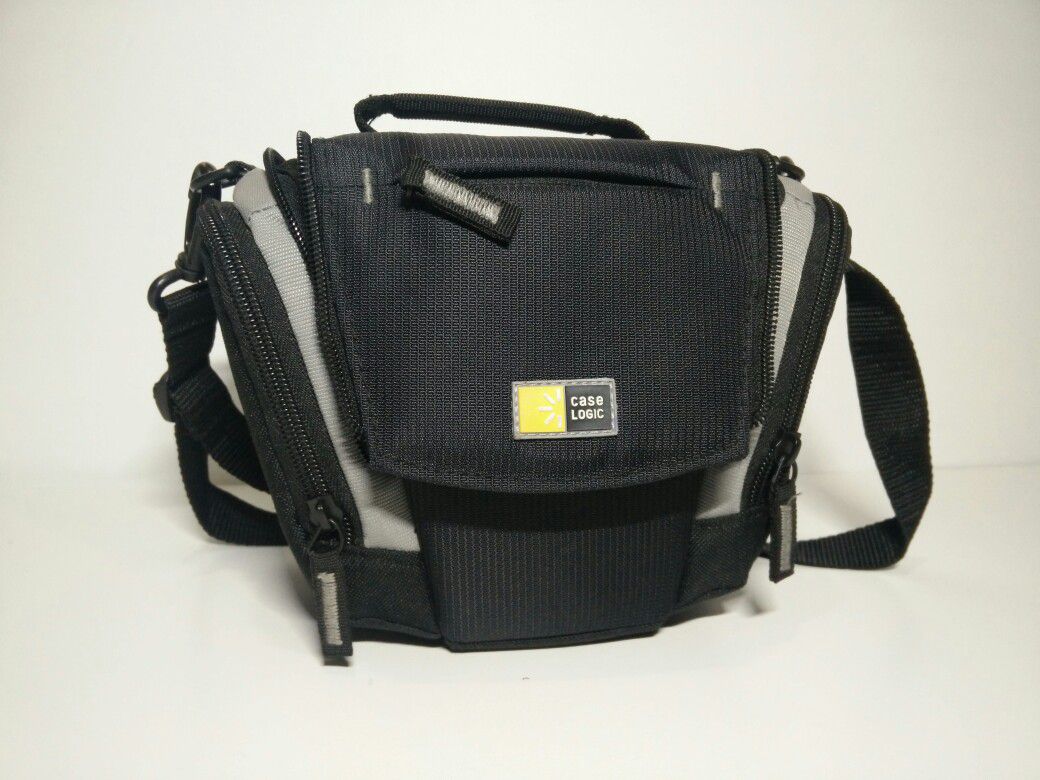 Case Logic DSLR holster camera bag