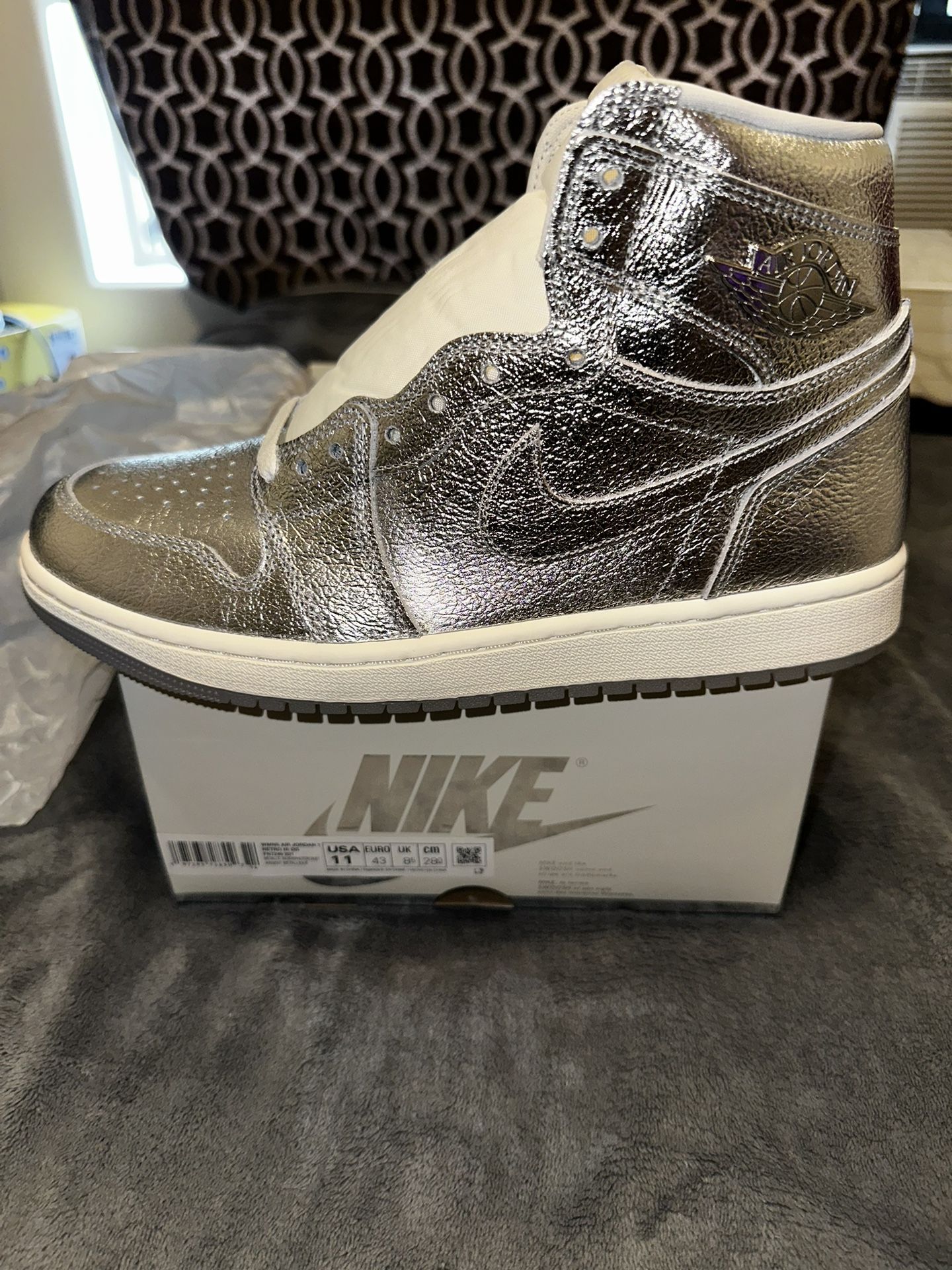 Jordan Retro Metallic Silver/Photon Dust