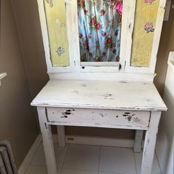 Shabby Chic Vanity