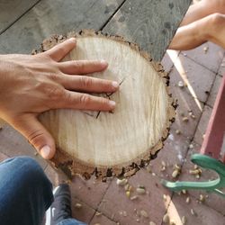  28 Round Oak  Center Pieces 