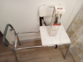 New shower seat .never uesd