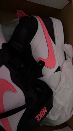 Nike shoes