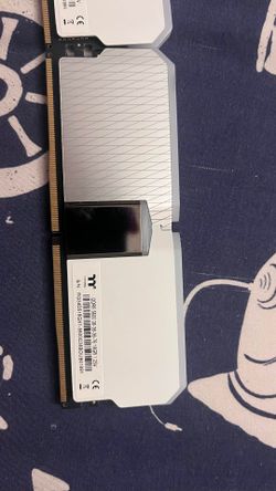 NEED GONE ASAP - MUST PICK UP -DDR5 5600 16GB RAM Stick