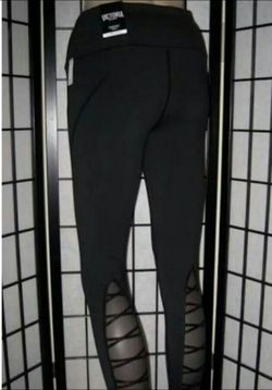 New Victoria's Secret Sport Knockout lace up mesh leggings size large for  Sale in Hemet, CA - OfferUp