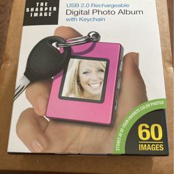 DIGITAL PHOTO ALBUM   USB 2.0 RECHARGEABLE 
