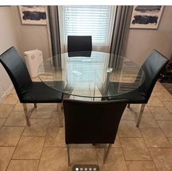 Quick Sale Best Offer 1bedroom Apartment Furniture/kitchenitems Included