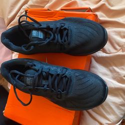 Black Nike Women’s Shoes