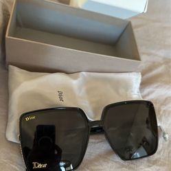 Dior Sun Glasses 