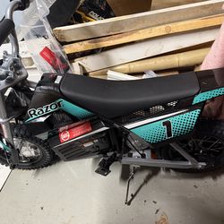 Razor Electric Dirt Bike Can deliver to abq for $10 Taking offers