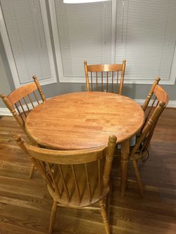 Drop-Leaf Table and Chairs 