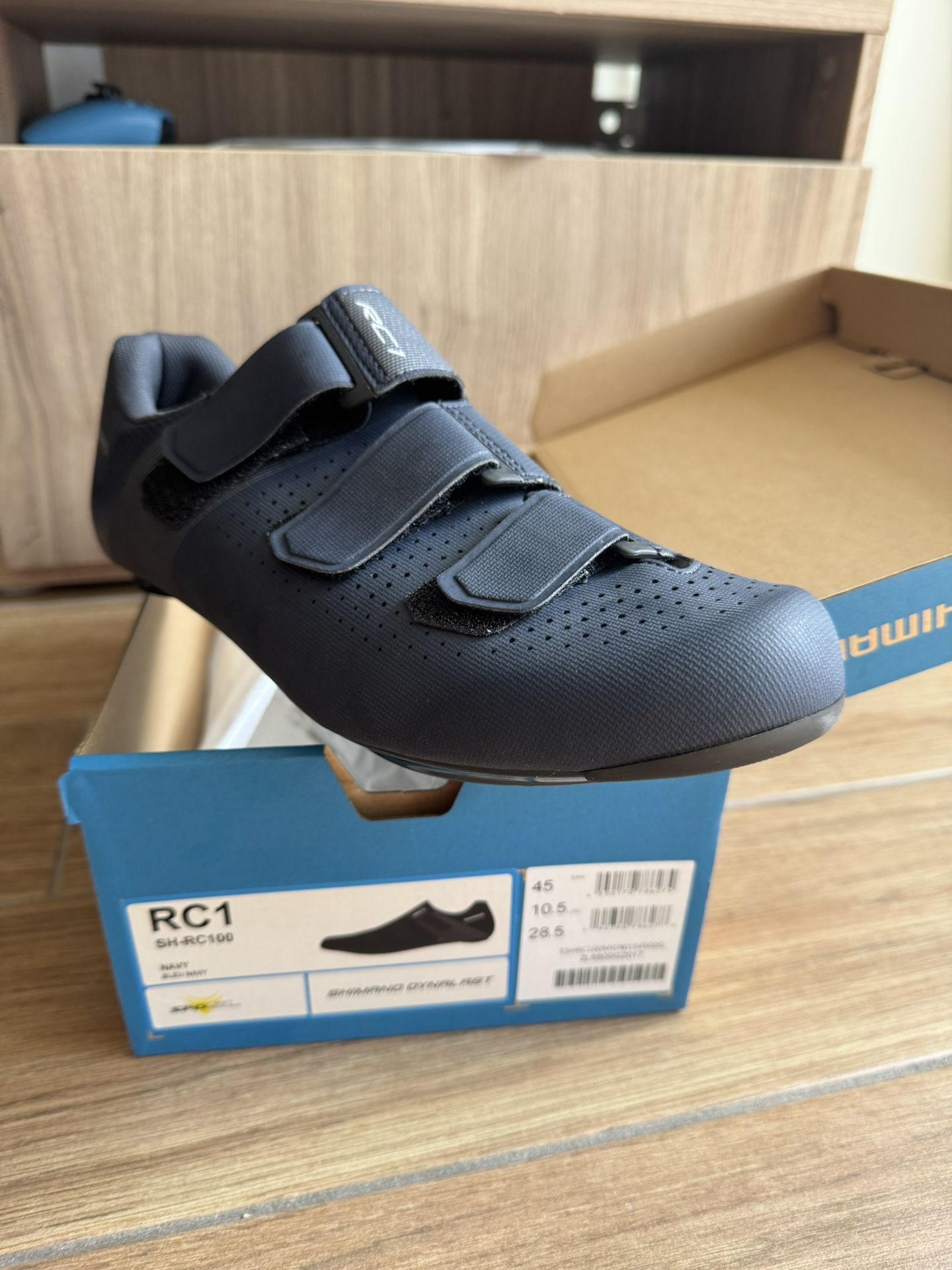 Brand New Shimano RC1 Cycling Shoes – Size 10.5 (US Men’s) – Black – Brand New!