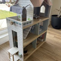 Giant Bean Doll House