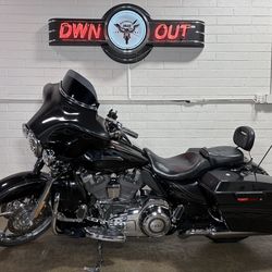 2012 Harley Davidson FLHXSE3 CVO Street Glide