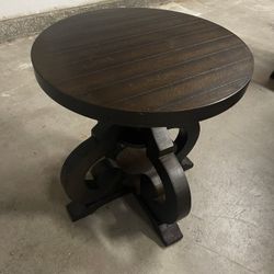 Round End Table