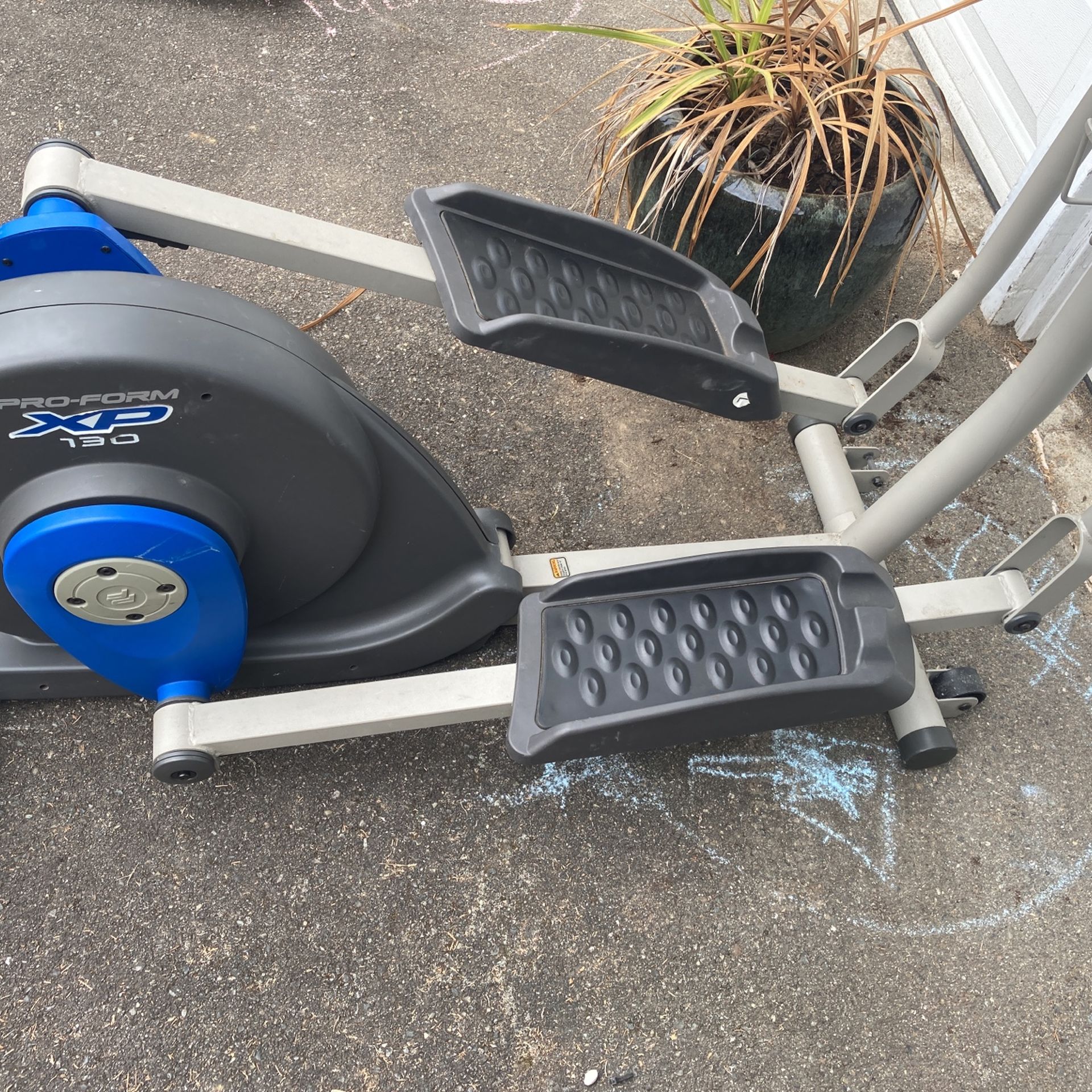 Proform xp 130 elliptical price sales