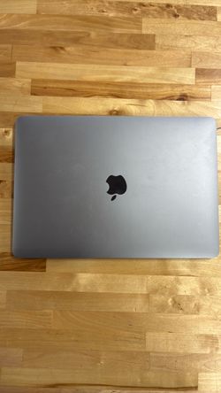 Apple MacBook Air 13-Inch Laptop
