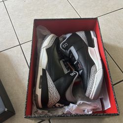 Jordan 3 Cements Size 8.5 