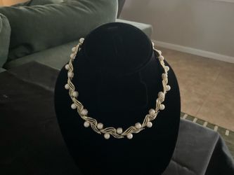 Lisner vintage double row of faux pearls 16” necklace gold finish