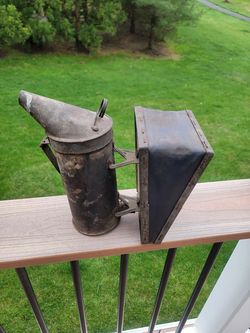 Premium Antique A.I. Root Bee Smoker - Clean Wood Finish