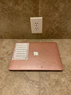 MacBook Air i5 Early 2015 with 250 GB SSD, 8 GB Ram and Monterey OS
