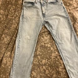 Levi's 505 34x30 Like New.