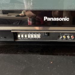 Panasonic  TV  50”