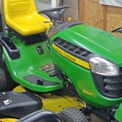 John Deere D130 Riding Mower