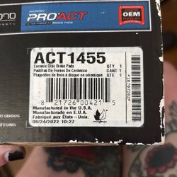 Akebono PROACT ACT1455 Ceramic Disc Brake Pads, Brand New 