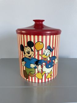 Vintage Walt Disney Cookie Tin W/Plastic Lid