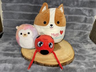 3 Plushies 