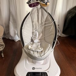 4 Moms Baby Swing