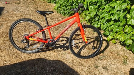 CANNONDALE QUICK 24 kids bike Acid Red for Sale in Portland OR