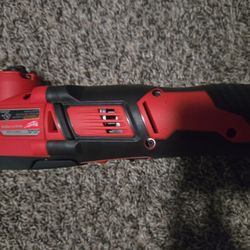 🔥 Milwaukee M18 Oscillating Multi-Tool (Tool Only) – Works Great 🔥