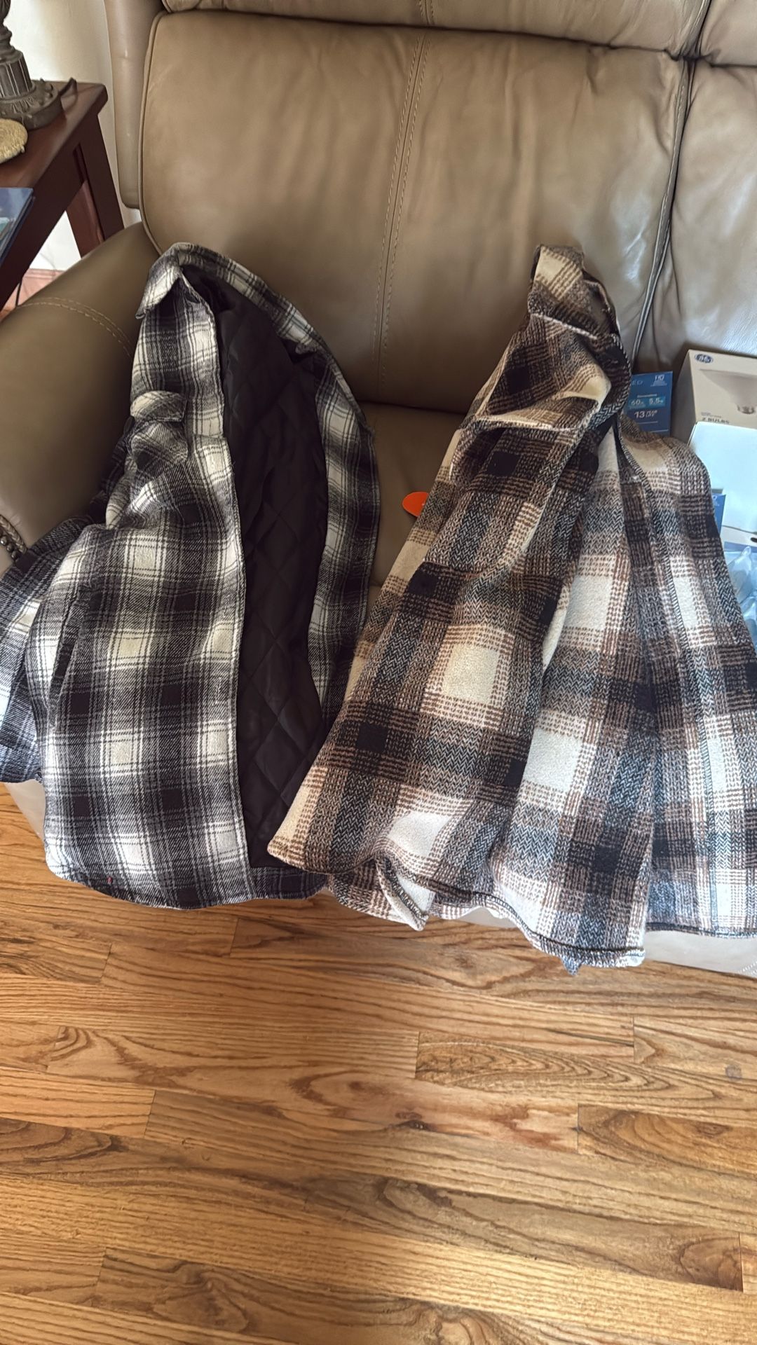 Plaid Black Quited Jacket Size L Brown Plad Size M
