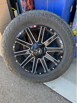 Fuel 20” Wheels & Bridgestone Dueler A/T Tires – Set of 4