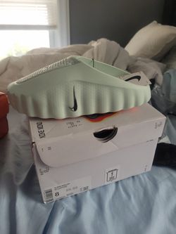Nike mind slides