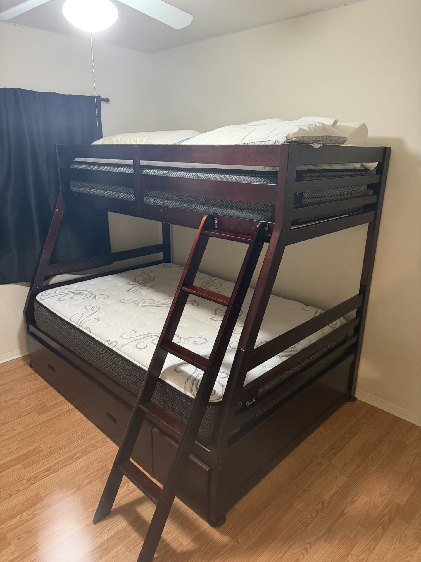Bunk Bed 