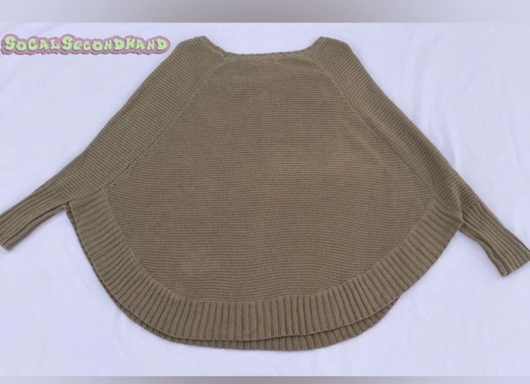 Joseph A. Womens S/M crew neck knit sweater Style J2R562832TJ color Dill $78 new with tags 60% cotton 40% acrylic 29” length 18” pit to pit