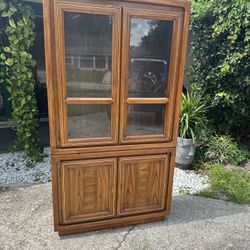 China Hutch Cabinet With Light 