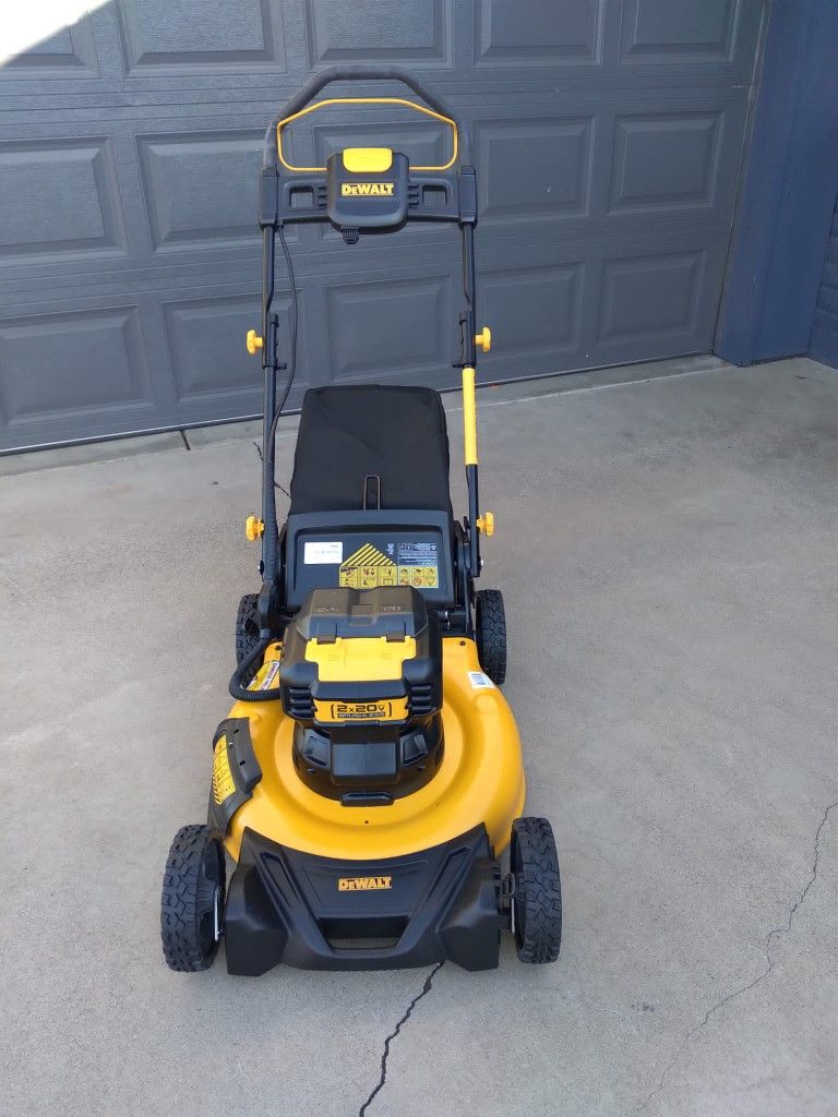 lawnmower DeWalt Tool Only