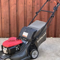 Honda Harmony HRB216 With Roto Stop Self Propelled Lawn Mower