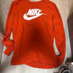 Nike Small Long Sleeve