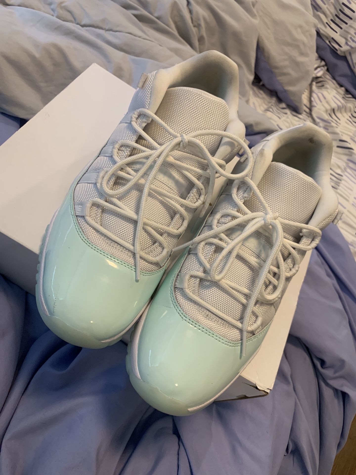 Jordan 11’s Igloo