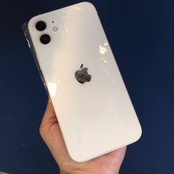 iPhone 12 64GB Unlocked Excellent Condition 